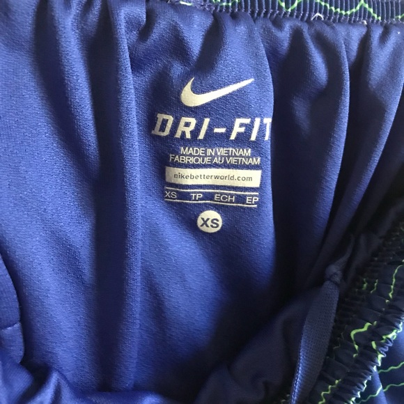 Nike Running Shorts - Picture 3 of 3